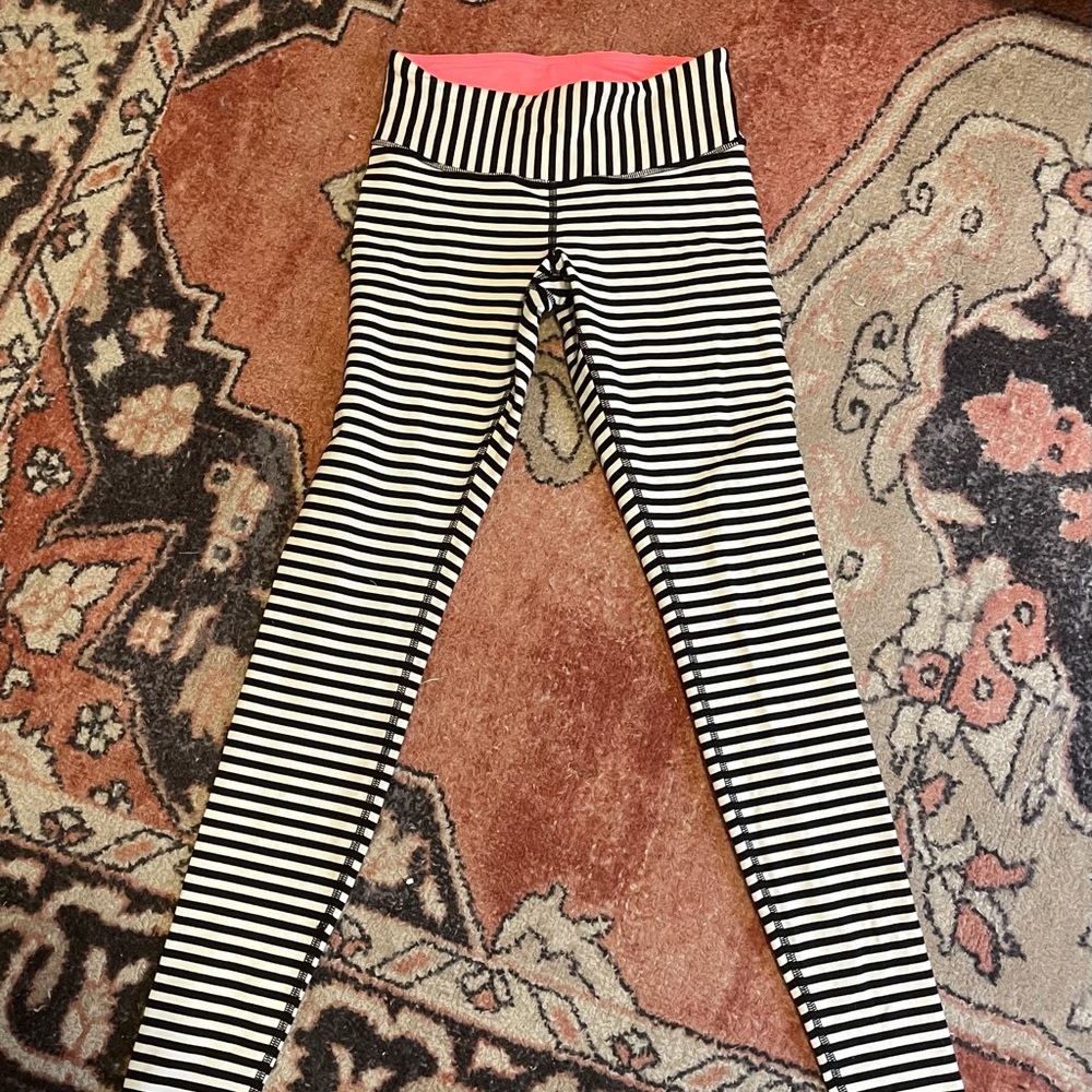 Striped Lululemon leggings size 4!